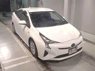 TOYOTA PRIUS 2018