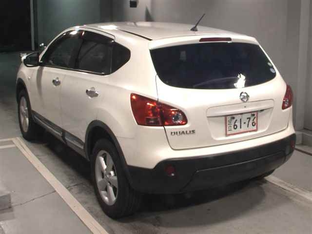 NISSAN DUALIS 2010
