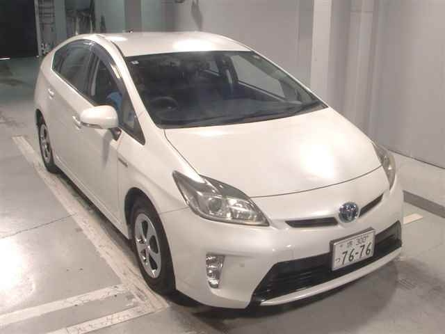 TOYOTA PRIUS 2014