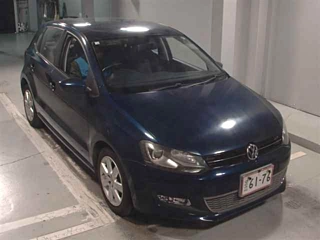 VOLKSWAGEN POLO 2012