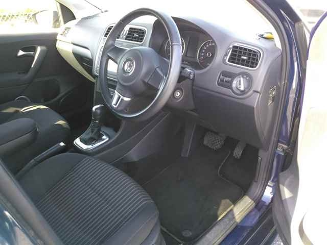 VOLKSWAGEN POLO 2012