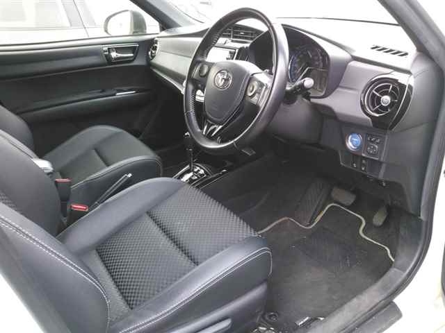 TOYOTA COROLLA FIELDER 2015