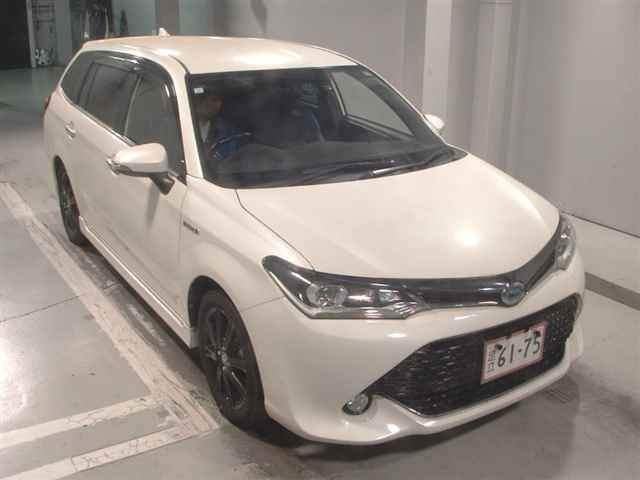 TOYOTA COROLLA FIELDER 2015