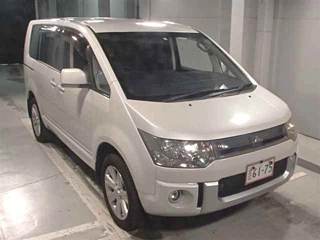 MITSUBISHI DELICA D5 2014