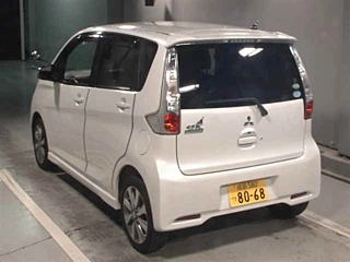 MITSUBISHI EK CUSTOM 2013