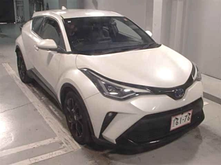 TOYOTA C-HR 2021