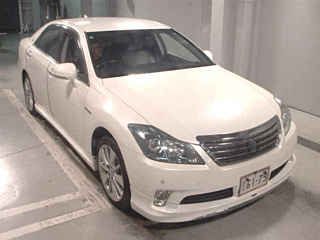 TOYOTA CROWN 2010