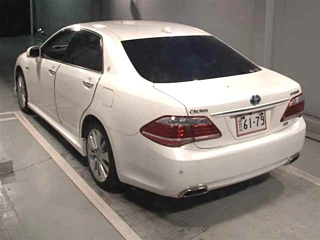 TOYOTA CROWN 2010