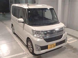 DAIHATSU TANTO 2015