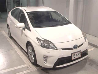 TOYOTA PRIUS 2014