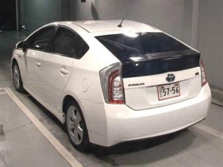 TOYOTA PRIUS 2014