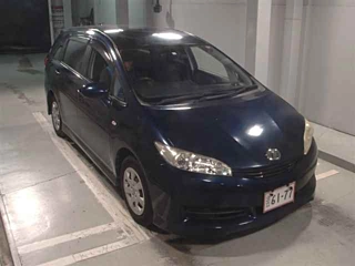TOYOTA WISH 2010