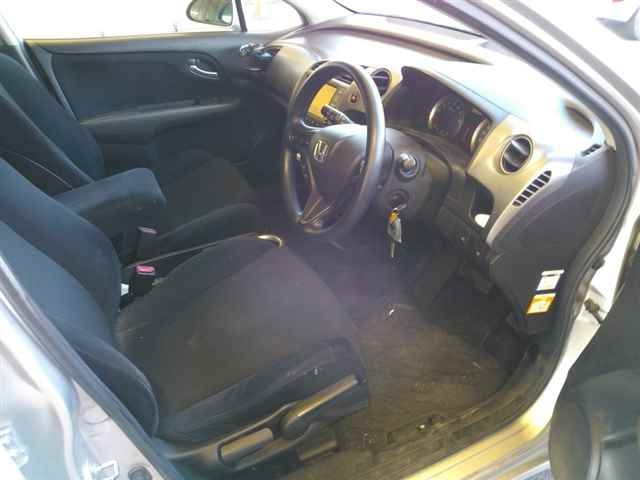 HONDA STREAM 2009