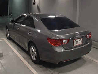 TOYOTA MARK X 2011