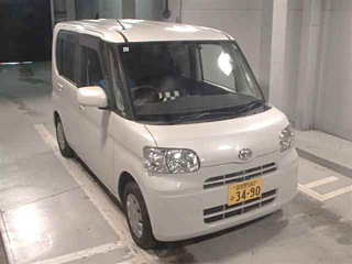 DAIHATSU TANTO 2009