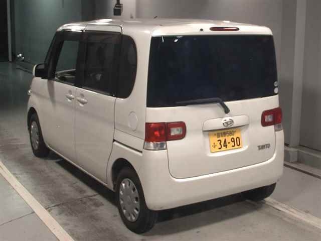 DAIHATSU TANTO 2009