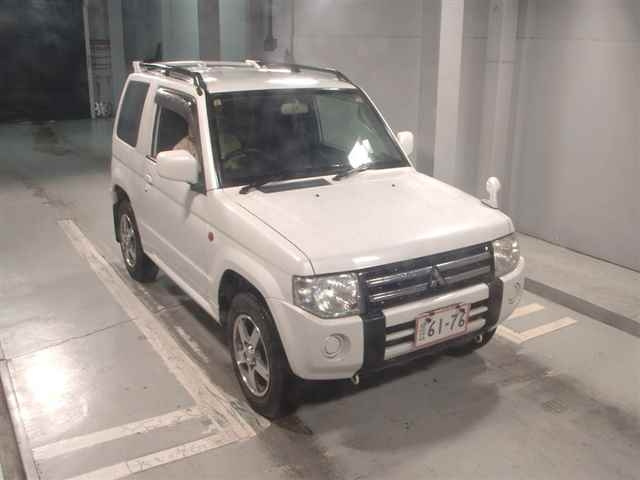 MITSUBISHI PAJERO MINI 2010