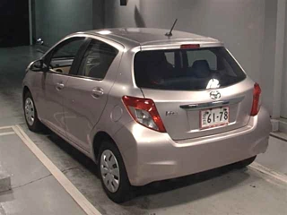 TOYOTA VITZ 2011