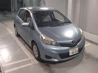 TOYOTA VITZ 2012