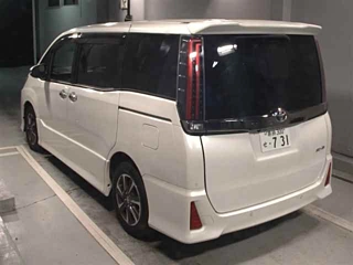 TOYOTA NOAH 2019