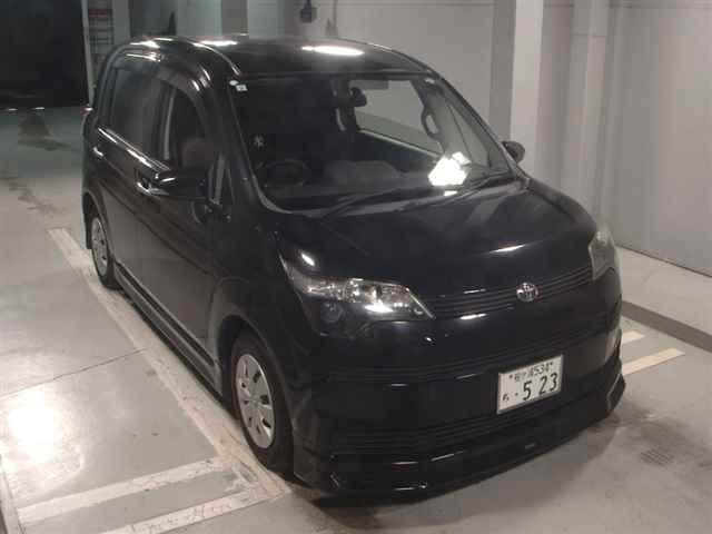 TOYOTA SPADE 2012