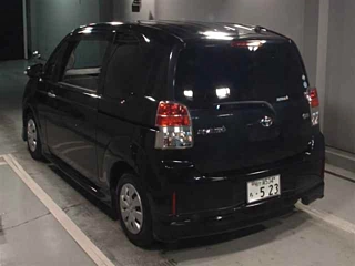 TOYOTA SPADE 2012