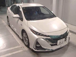 TOYOTA PRIUS PHV 2018