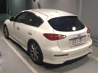 NISSAN SKYLINE CROSSOVER 2012