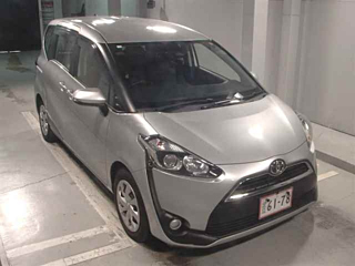 TOYOTA SIENTA 2017