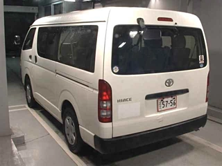 TOYOTA HIACE 2018