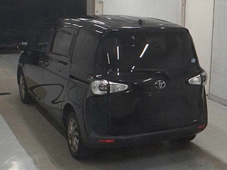 TOYOTA SIENTA 2017