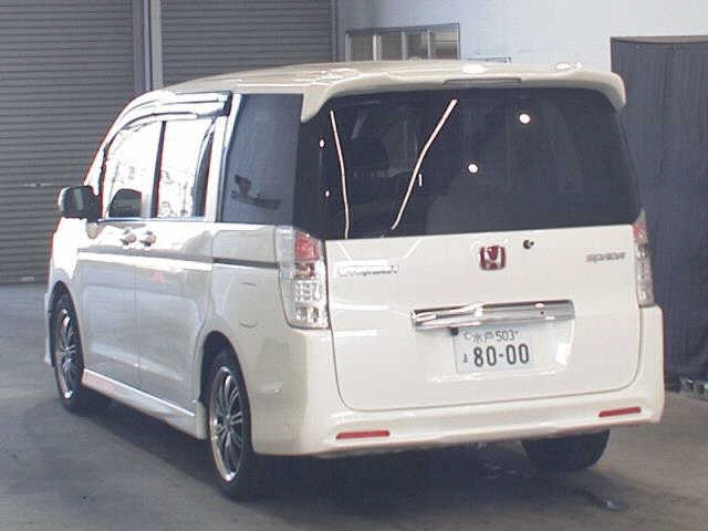 HONDA STEP WAGON 2011