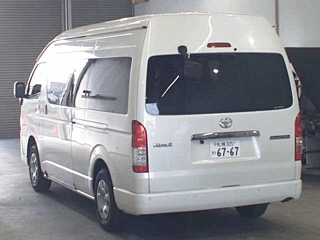 TOYOTA HIACE 2023