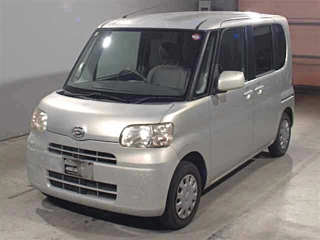 DAIHATSU TANTO 2010