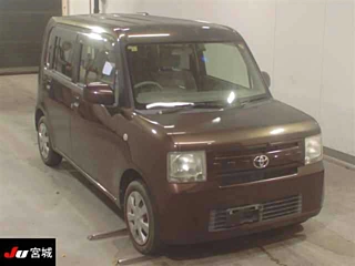 TOYOTA PIXIS SPACE 2012