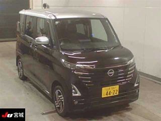 NISSAN ROOX 2024