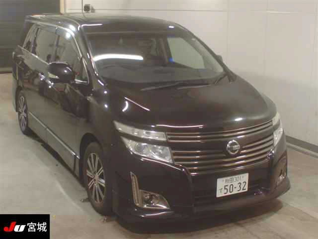 NISSAN ELGRAND 2013