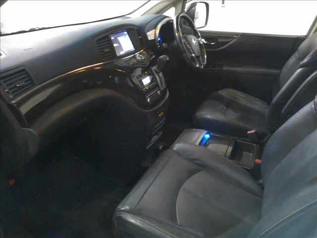 NISSAN ELGRAND 2013