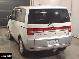 MITSUBISHI DELICA D5 2013