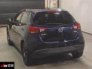 MAZDA DEMIO 2015