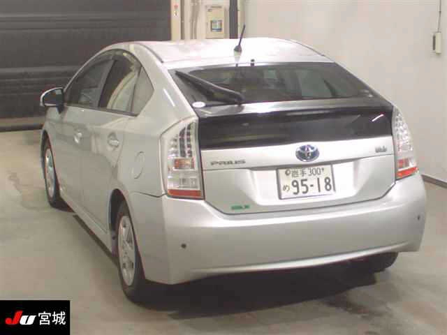 TOYOTA PRIUS 2010