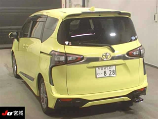 TOYOTA SIENTA 2015