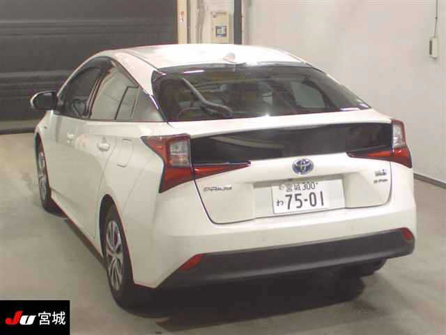 TOYOTA PRIUS 2019