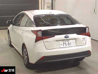 TOYOTA PRIUS 2019