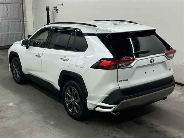 TOYOTA RAV4 2024