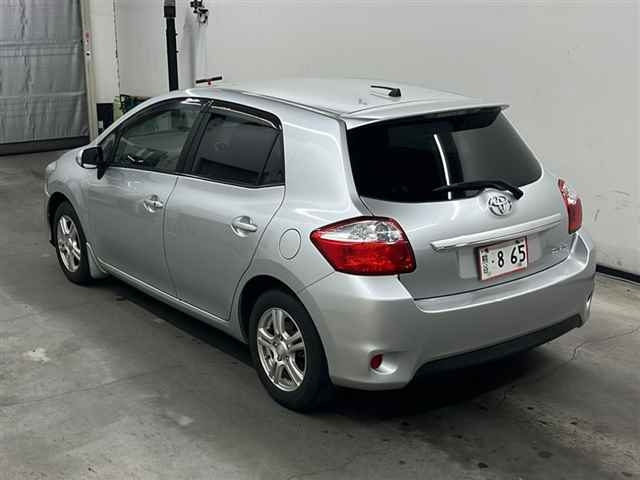 TOYOTA AURIS 2011