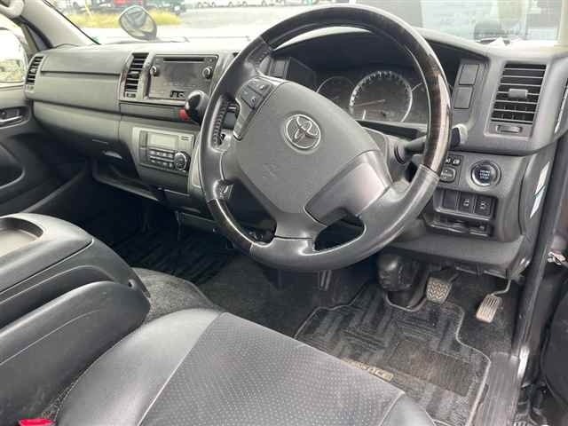 TOYOTA REGIUS ACE VAN 2017