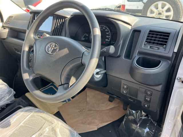 TOYOTA TOWN ACE VAN 2025