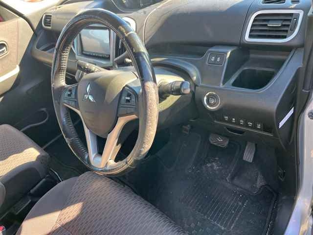 MITSUBISHI DELICA D2 2016