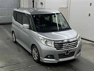 MITSUBISHI DELICA D2 2016